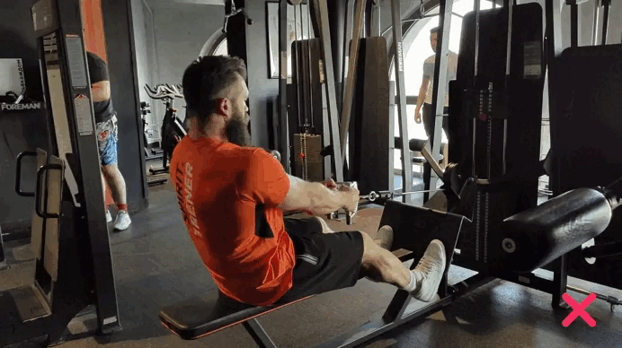 Тяга горизонтального блока: правильная техника для широкой спины – 4