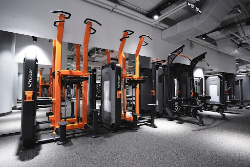 Упражнения на турнике: как правильно заниматься, чтобы прокачать руки и спину – 11